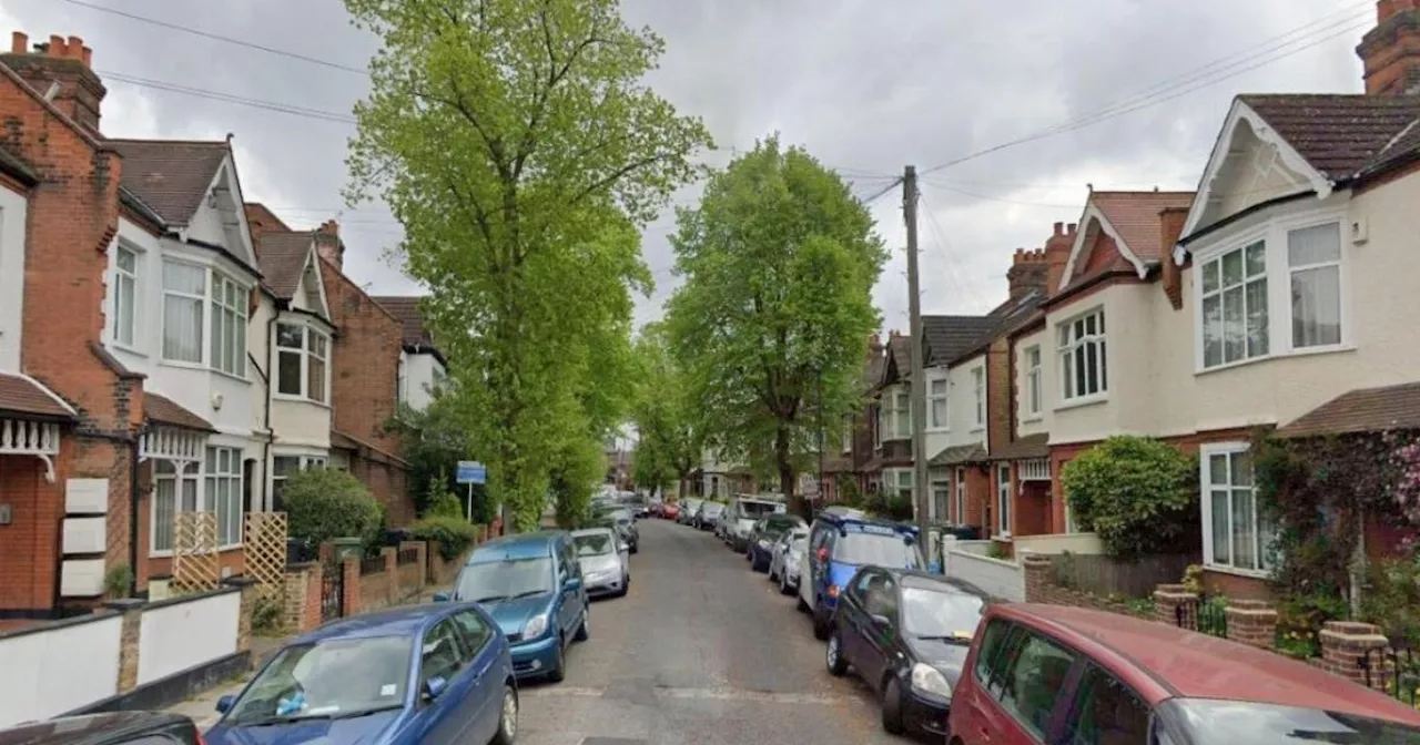 Man dead after 'altercation' at house in Streatham with another man arrested