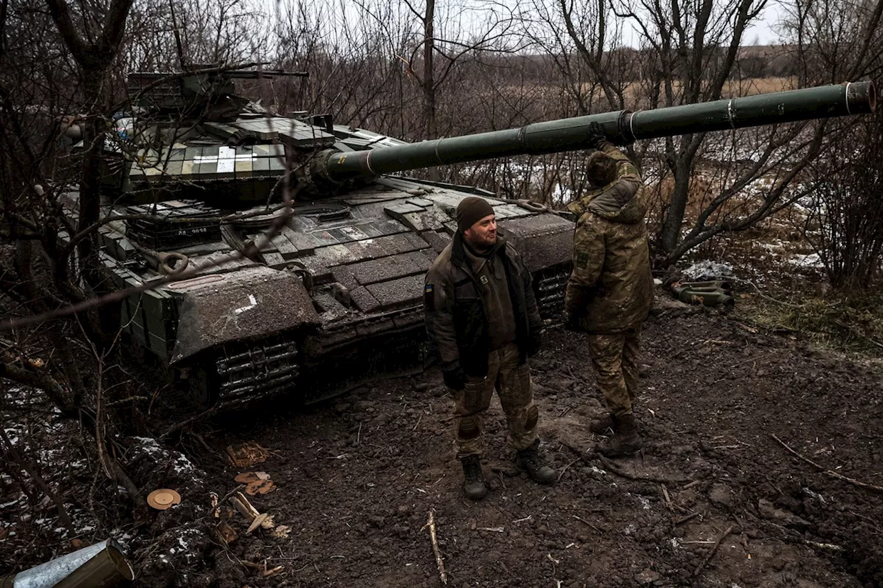 Ukrainian Fighters Crush Russian Armored Convoy in Northeastern Ukraine