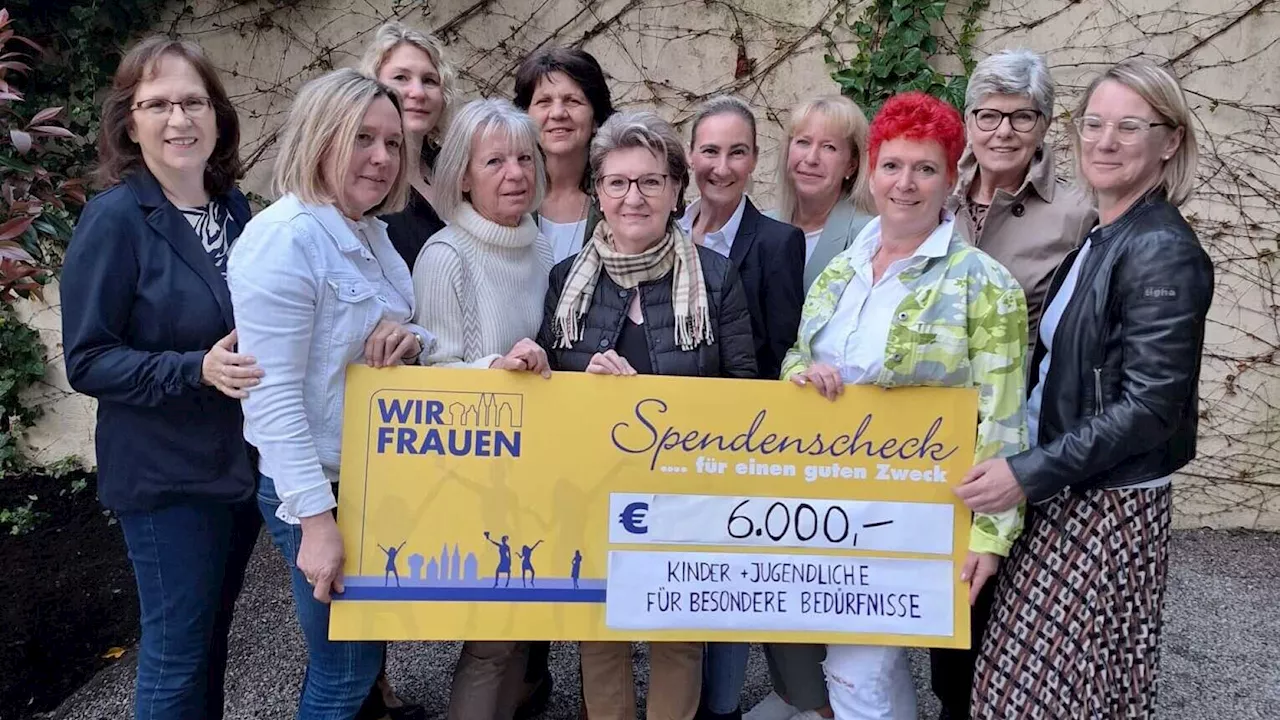 Spenden-Übergabe: Reinerlös vom Charity-Ball an Kinder- und Jugendabteilung des Landesklinikums übergeben