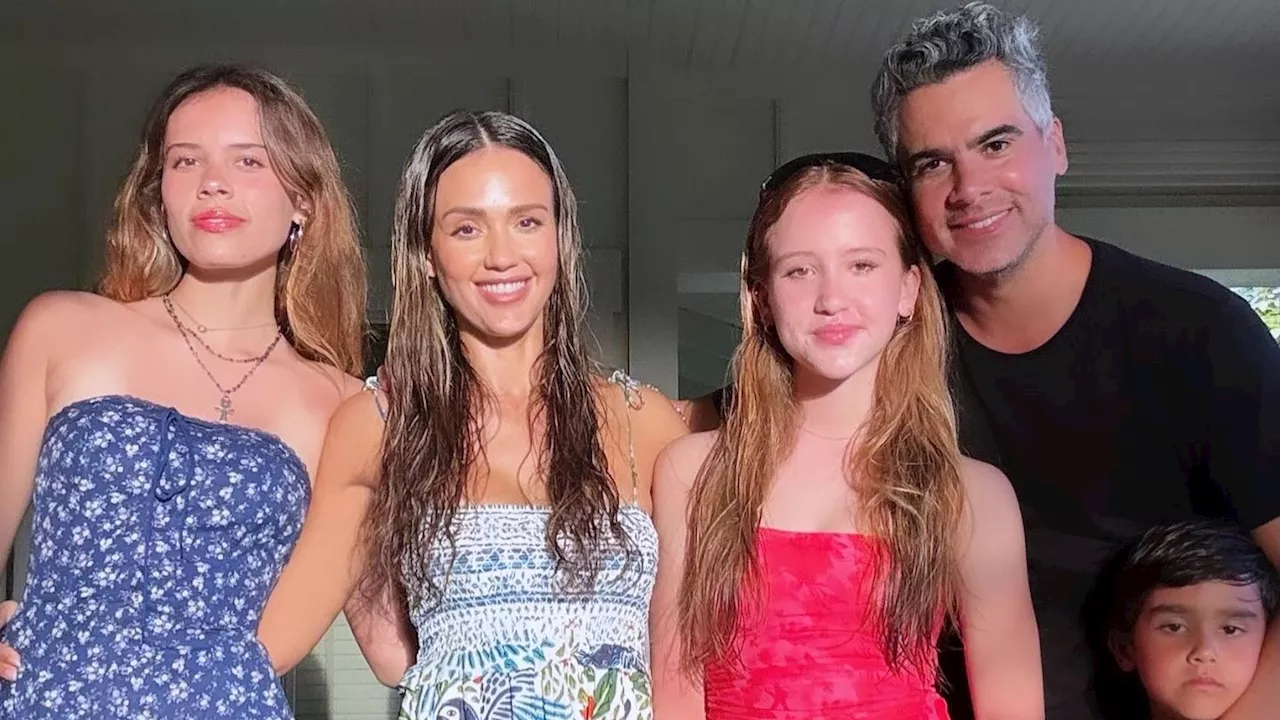 Jessica Alba genießt Hawaii-Urlaub mit ihren vier Liebsten!