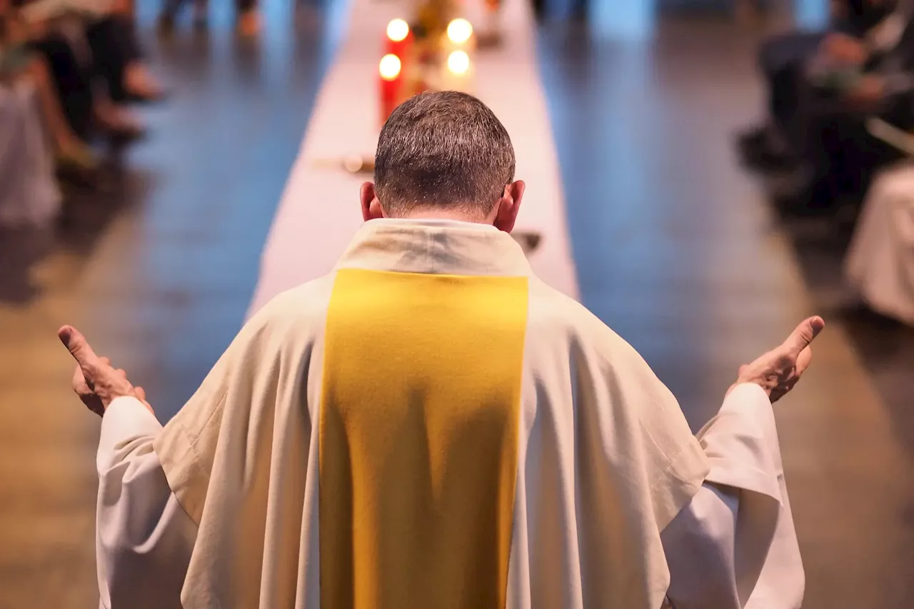 Abusos na Igreja: conferência episcopal discute esta segunda-feira indemnizações das vítimas