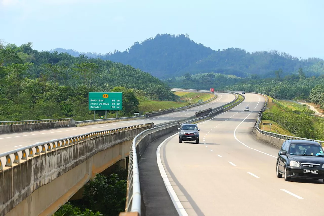 Smooth traffic on several major highways as of 11am today