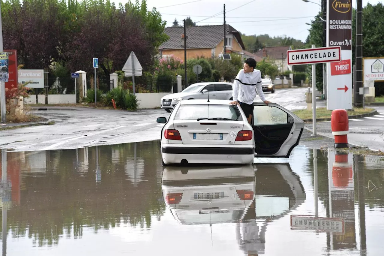 Après des semaines de pluie, les nids-de-poule défigurent les routes de Dordogne