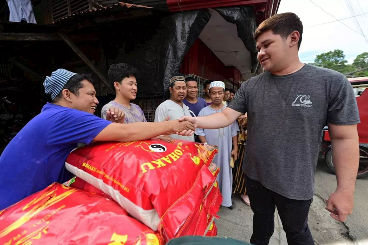 Cong. Duterte distributes rice, cash aid to Muslim communities during Ramadan