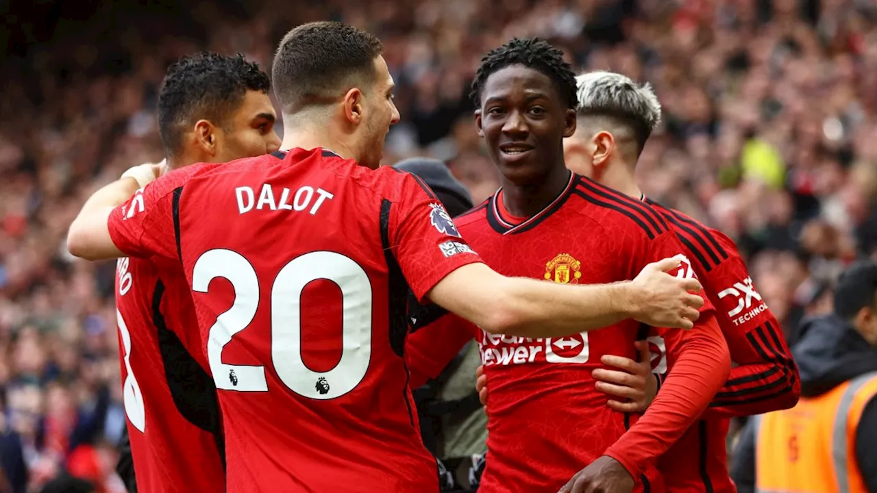 Unpredictable Man Utd deal Liverpool huge blow in Premier League title race