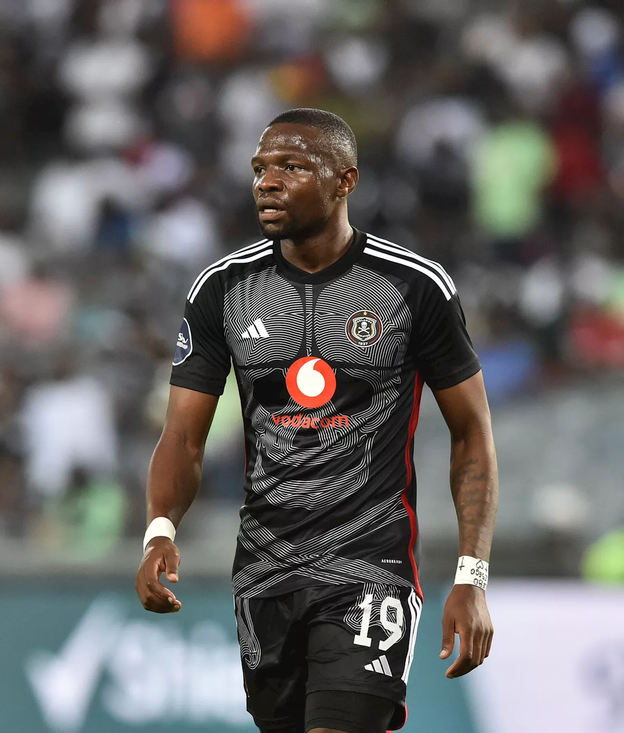 ‘I’m back home to score goals’ Tshegofatso Mabasa to Pirates fans