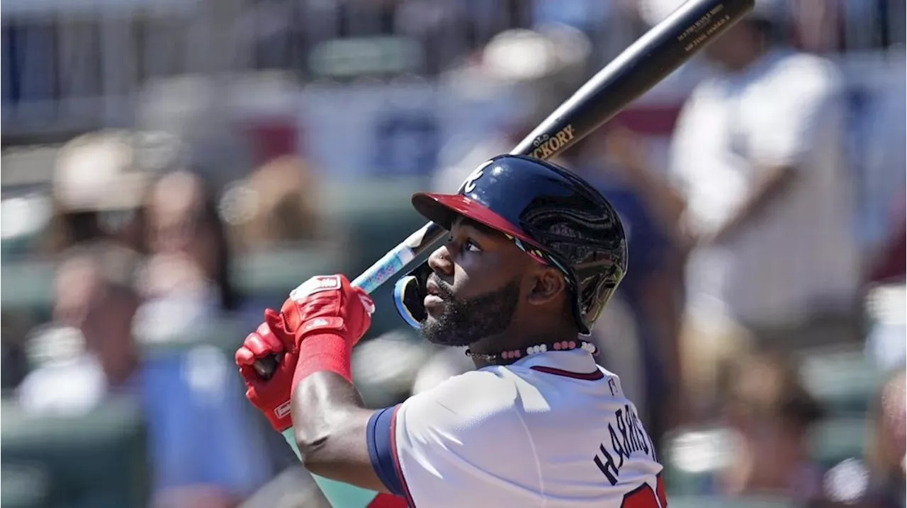 Braves hit three homers to support Sale in win over Diamondbacks