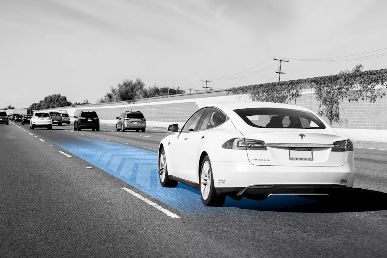 In 2018 crash, Tesla’s Autopilot just followed the lane lines