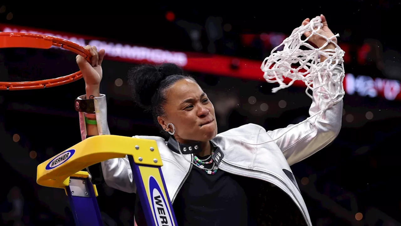 South Carolina head coach Dawn Staley discusses perfect season, 3rd NCAA title