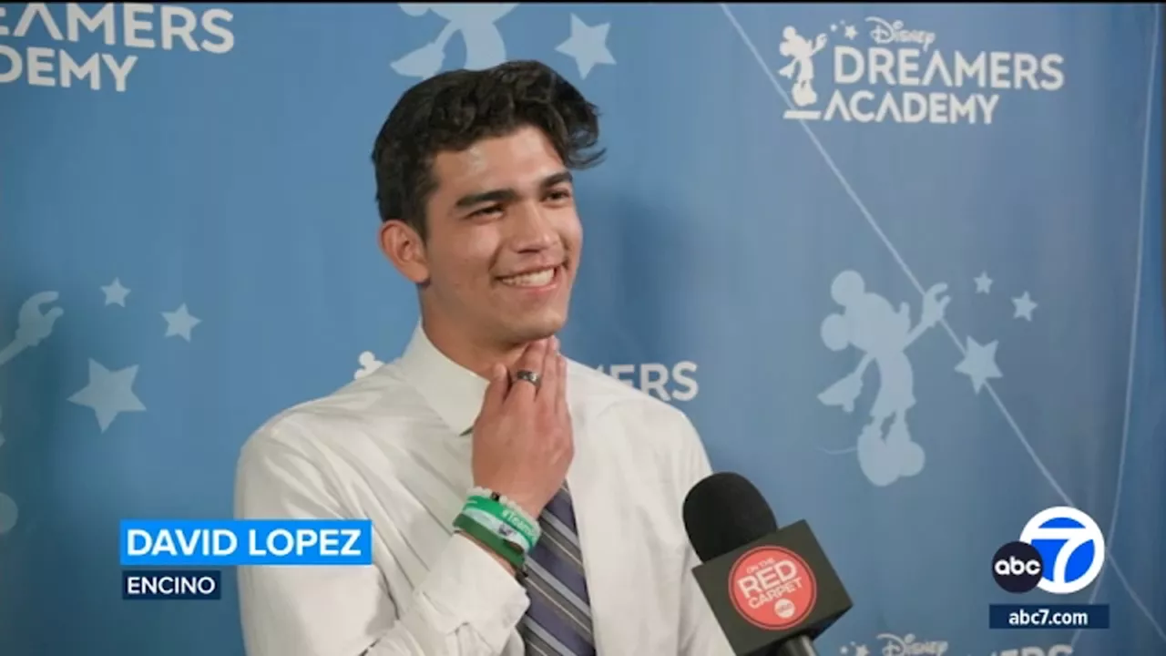 Encino teen recognized as Dreamer of the Year during Disney Dreamers Academy mentoring event