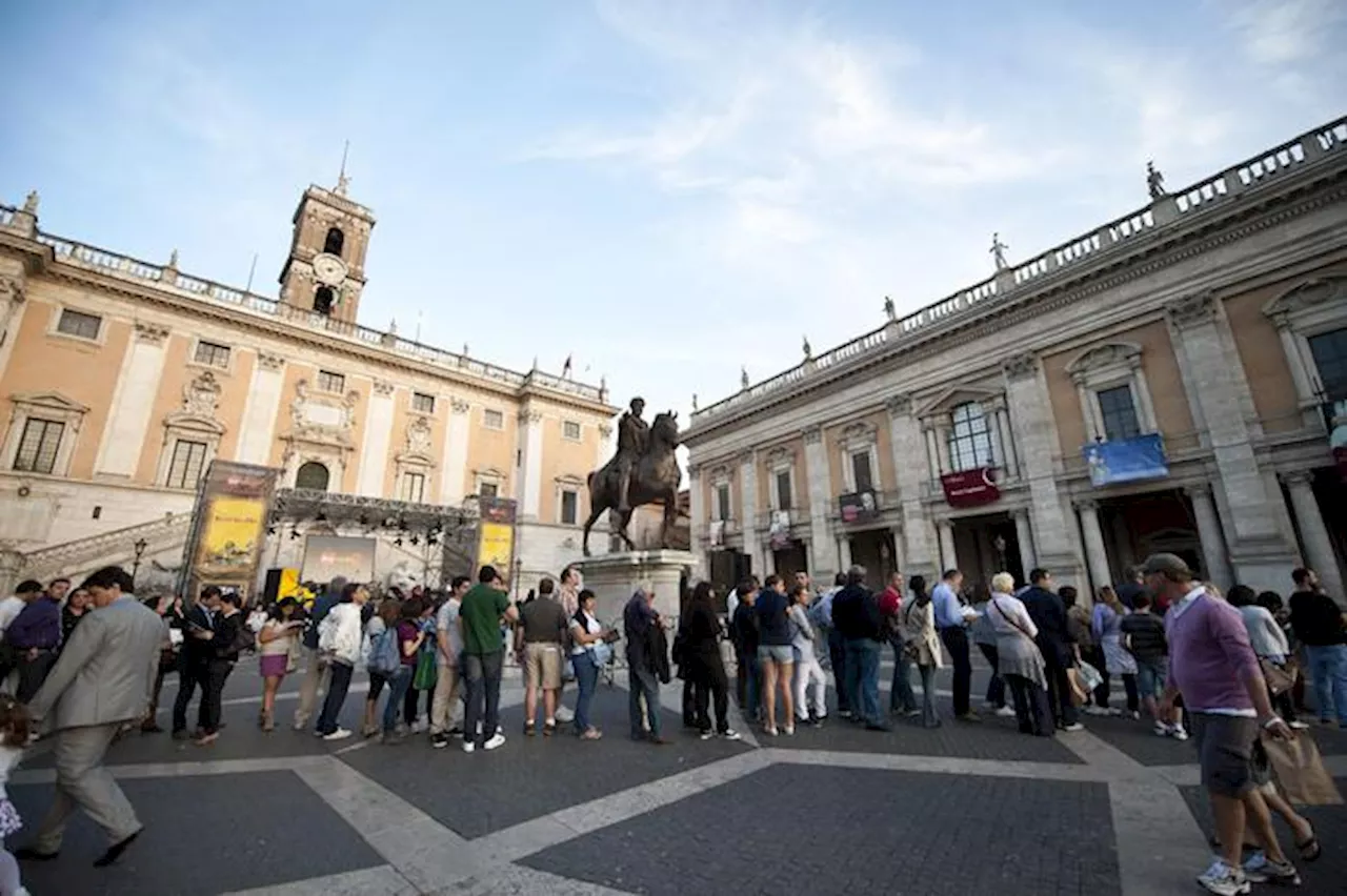 Roma Capitale regala la Roma Mic Card ai giovani che compiono 18 anni nel 2024