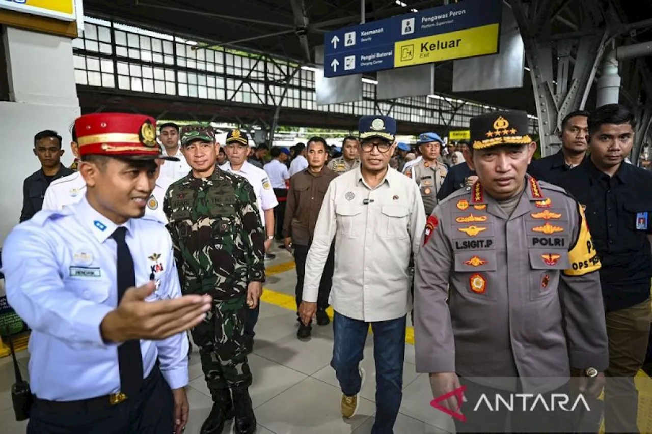 Menhub Budi Karya Sumadi akan Meninjau Lokasi Kecelakaan di Tol Jakarta-Cikampek