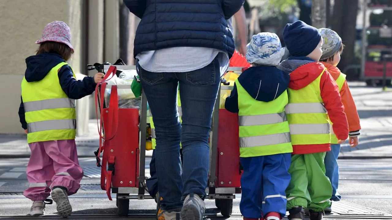 Kindergeld 2024: Wie viel Kindergeld gibt es bei drei Kindern?