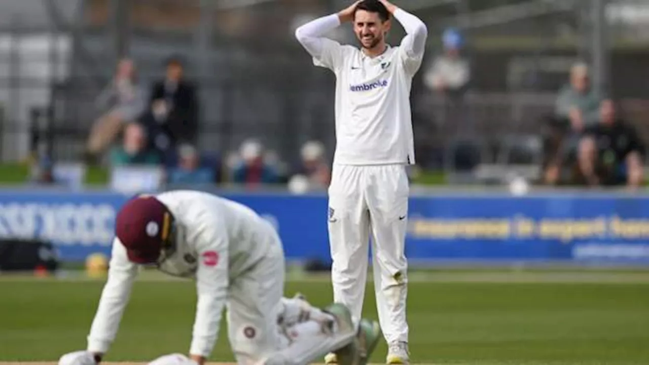 Northants hang on to deny Sussex an opening win