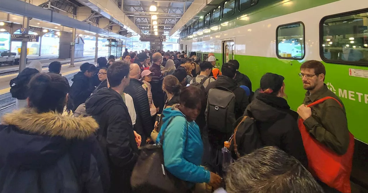 GO Transit is absolutely packed as huge crowds flock to Niagara Falls for solar eclipse