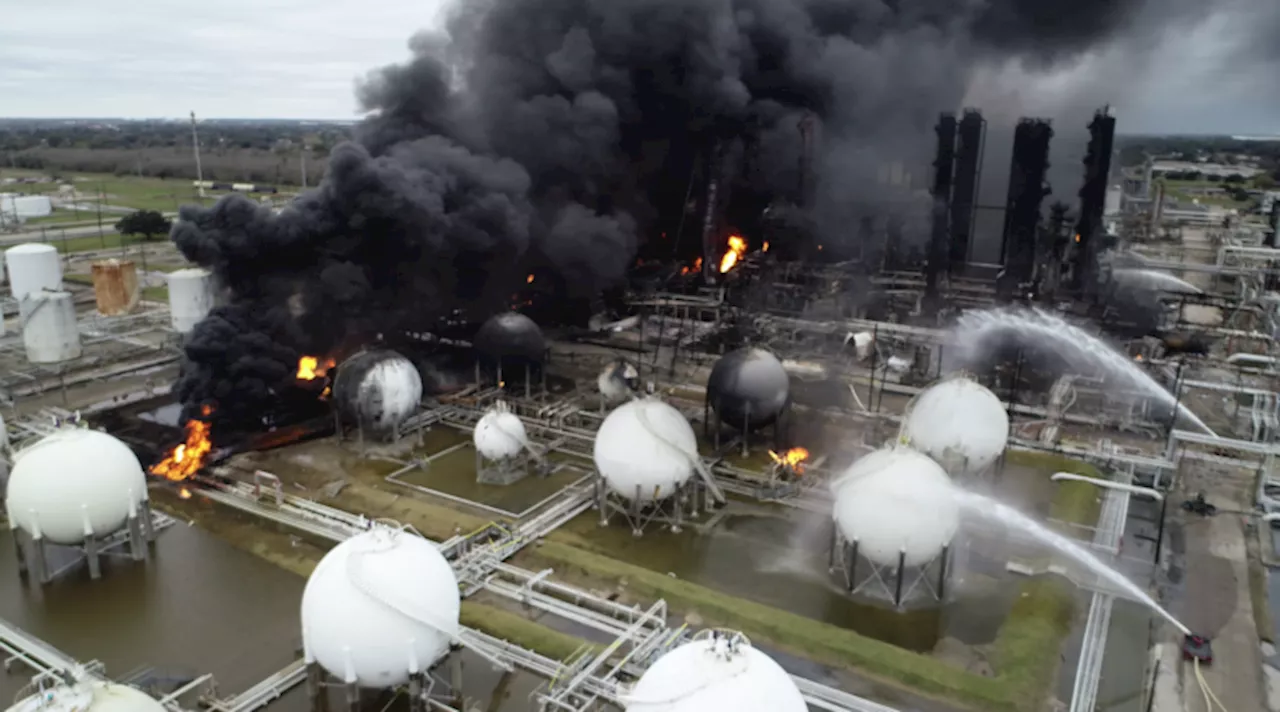 Explosion and Fire at Petrochemical Plant in Port Neches, Texas