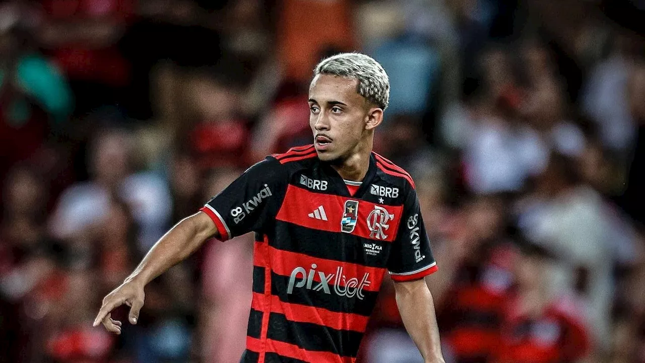 Jogador do Flamengo é roubado após título do Carioca, mas recupera o carro