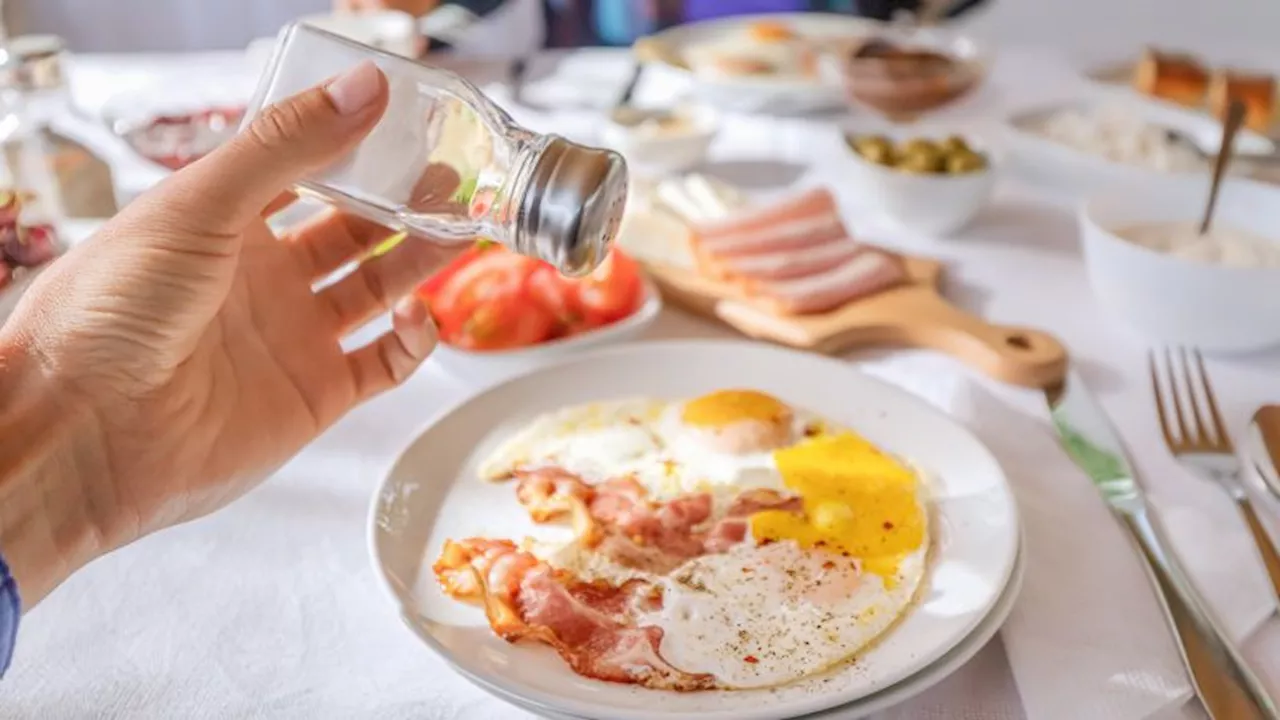 Salt substitution linked with lower risk for dying early, study finds