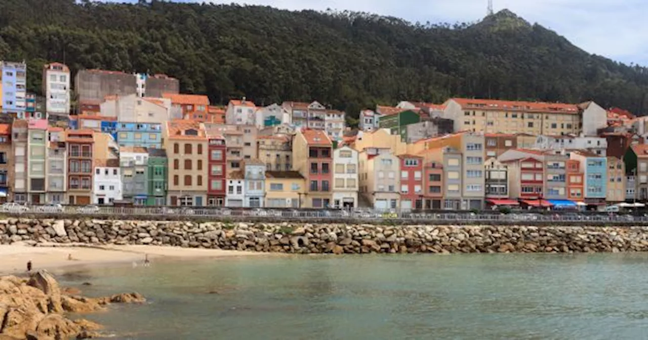 Un pueblito costero en Galicia con deliciosa langosta y hermosas vistas