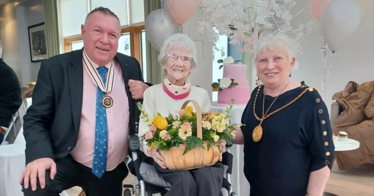 Twinkle-toed Cambuslang gran credits dancing for her 104-year-long life