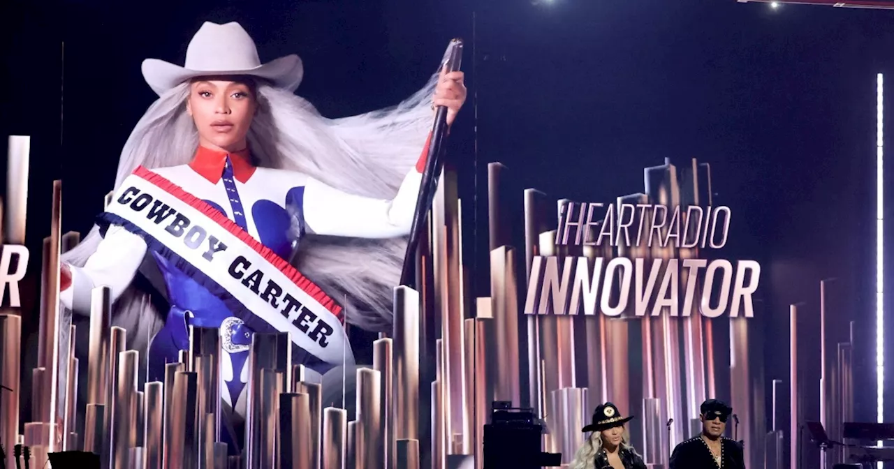 'Cowboy Carter' de Beyoncé encabeza ranking Billboard, convirtiéndose en su octavo número uno