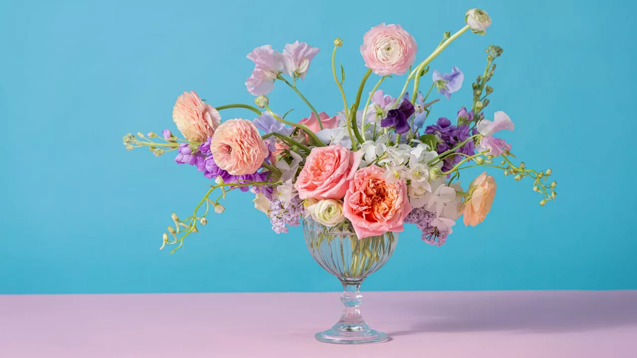 The Best Online Delivery Services to Buy Mother's Day Flowers — Shop Breathtaking Bouquets for Mom