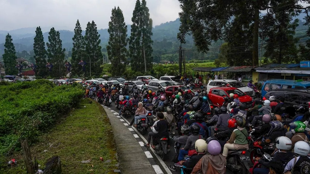 Kepadatan Lalu Lintas di Puncak saat Libur Lebaran