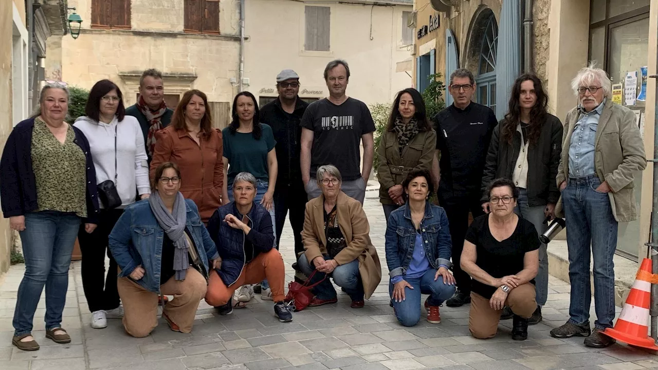 Sud Vaucluse : la pose de trois bornes escamotables met en colère les commerçants de Ménerbes