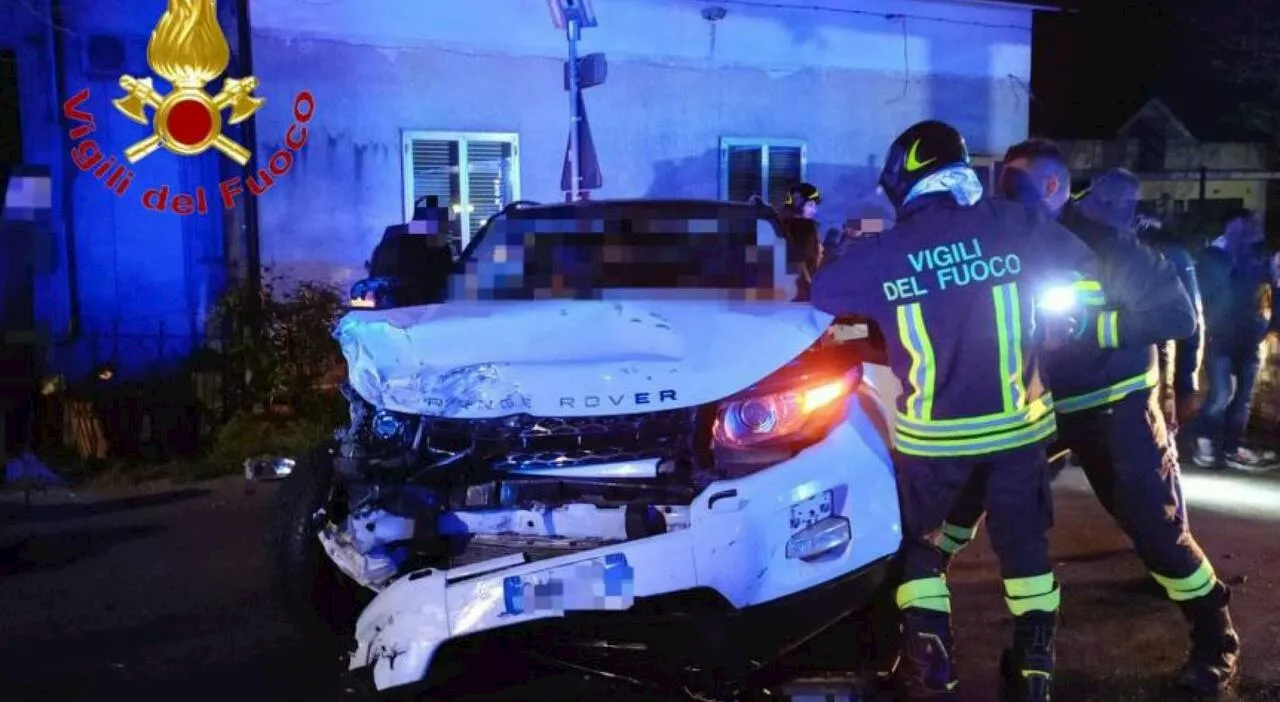 Carabinieri morti, positiva a alcol e cocaina la 31enne che speronato l'auto di pattuglia