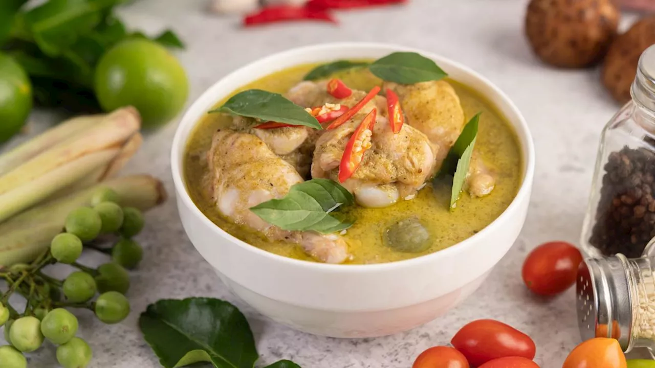 Resep Opor Ayam untuk Sajian Lebaran