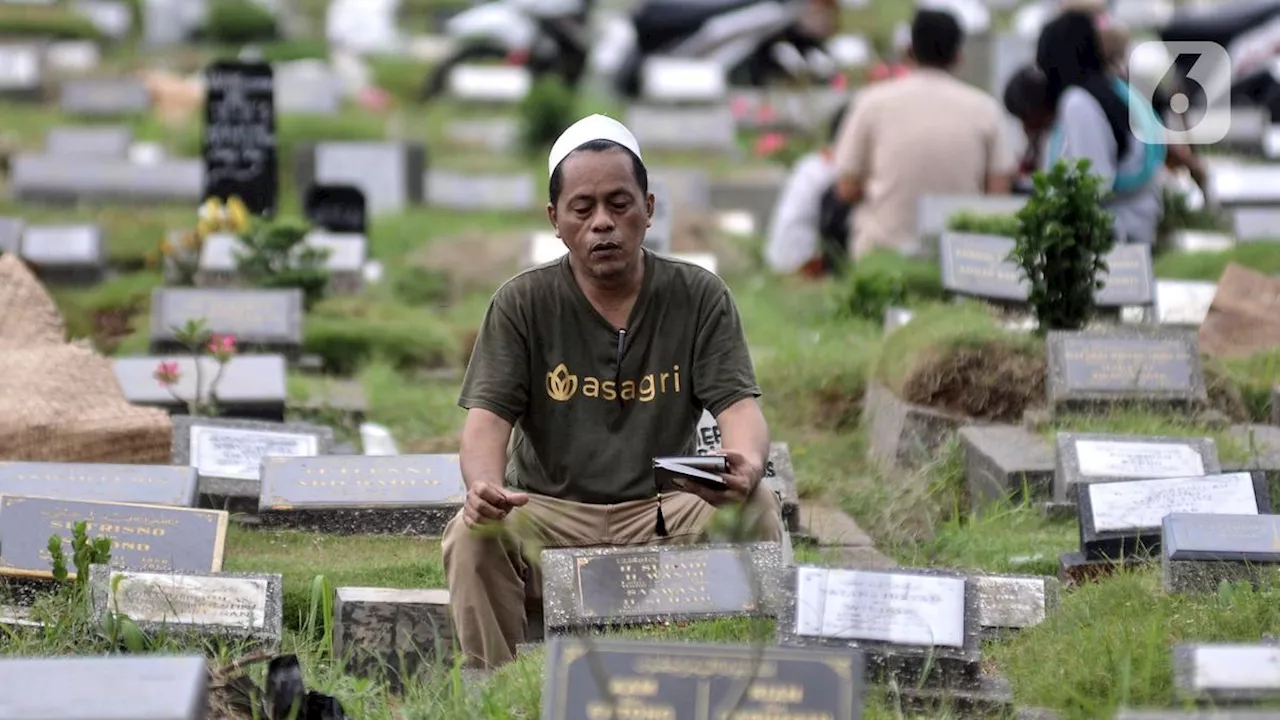 Ziarah Kubur Jelang Lebaran Idul Fitri