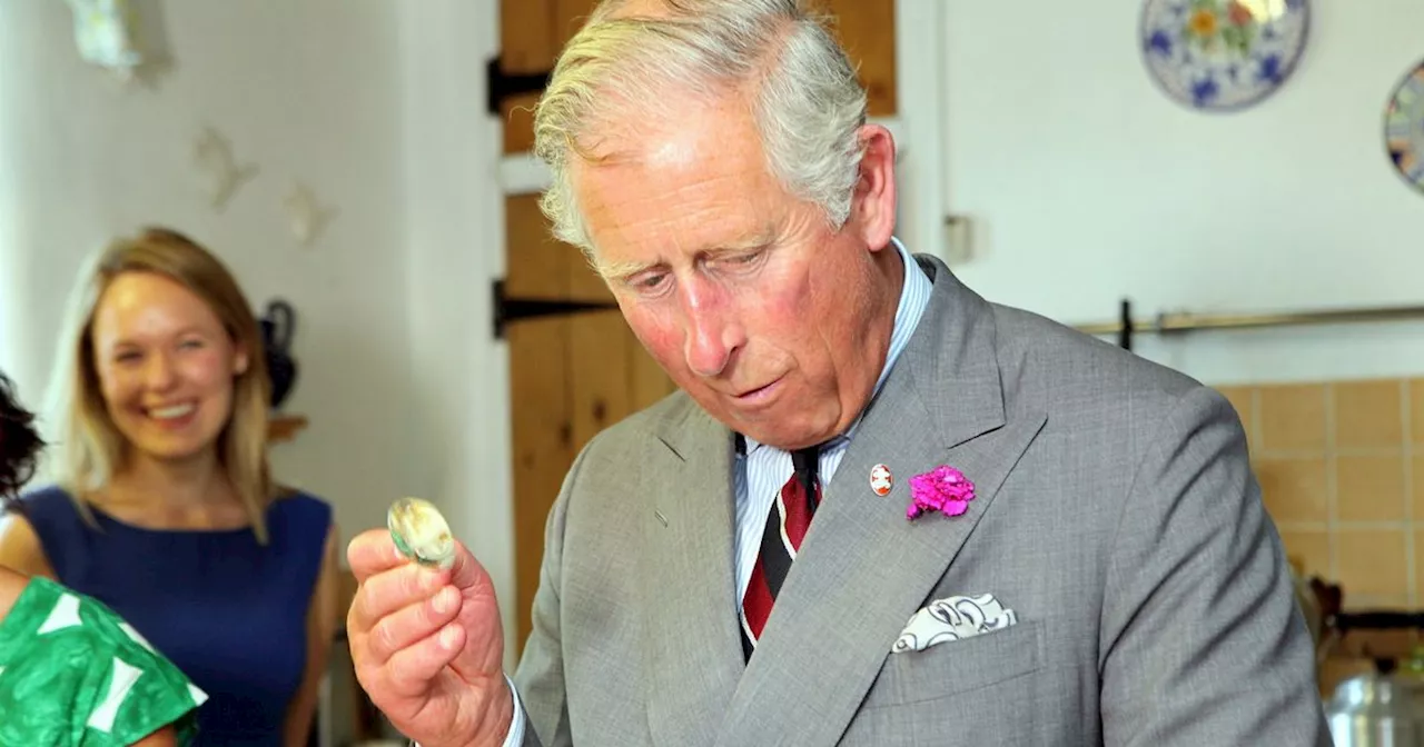 The Four Foods the Royal Family Avoids During Engagements