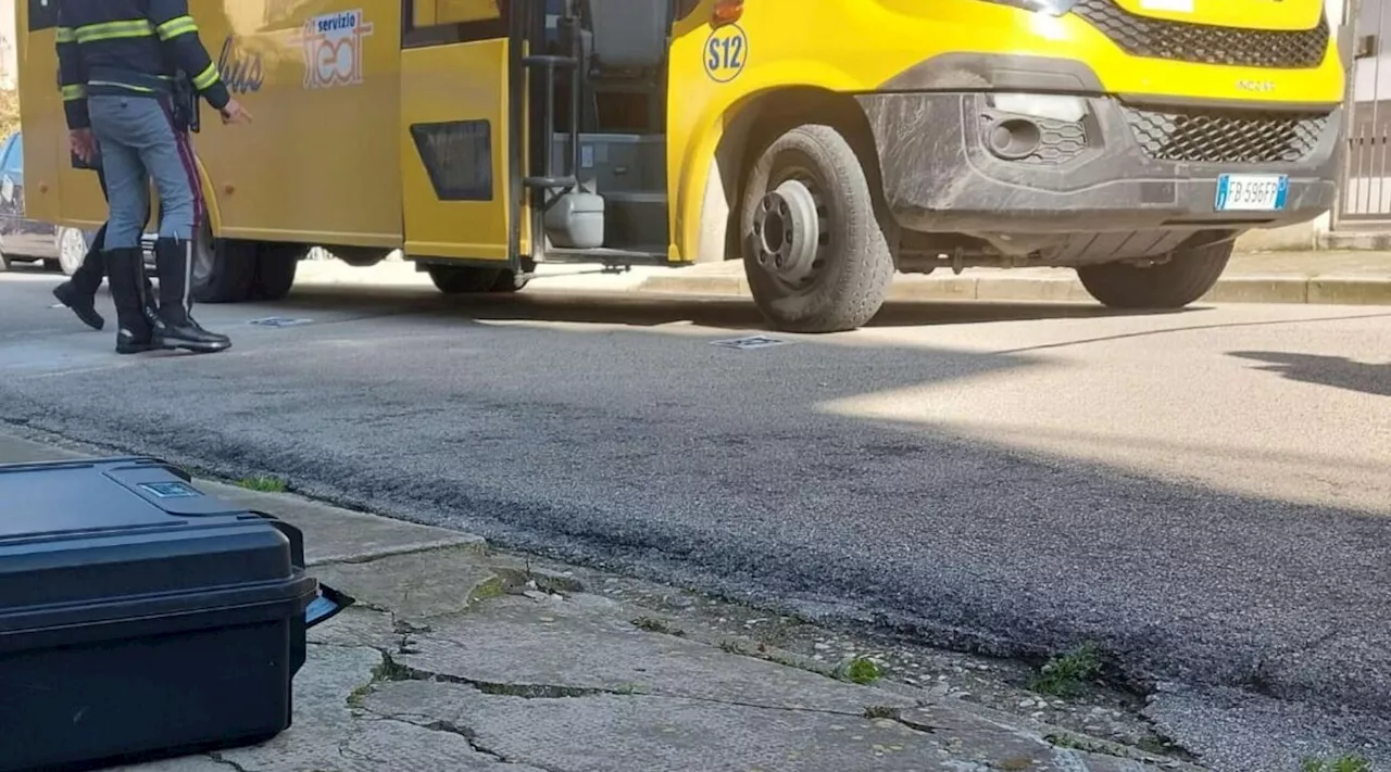 Tragedia sfiorata a Chiavari: morto l'autista di uno scuolabus