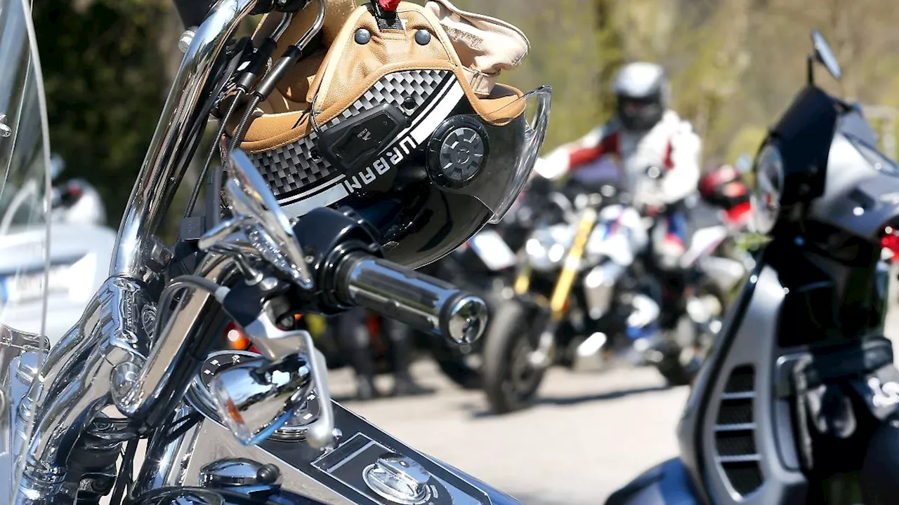 Nordrhein-Westfalen: Sonniges Wochenende: Motorradfahrer mit Tempo 136 geblitzt