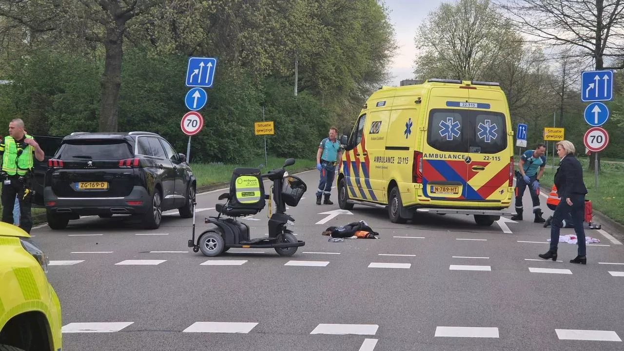 112-nieuws: scootmobiel aangereden • onderzoek in straat van moord