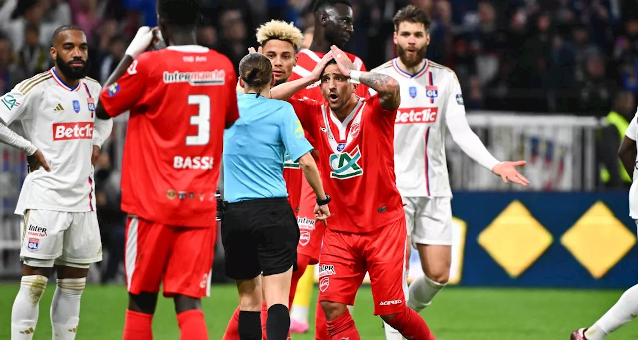 OL : le gros tacle d'un Valenciennois sur un arbitrage pro-Lyonnais