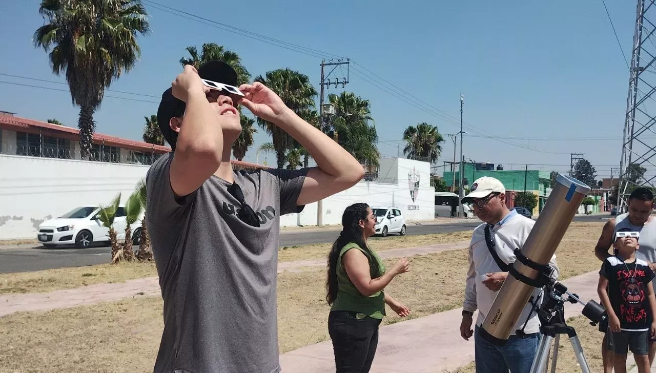 Guanajuato Noticias Así se vivió el eclipse solar 2024 en todo