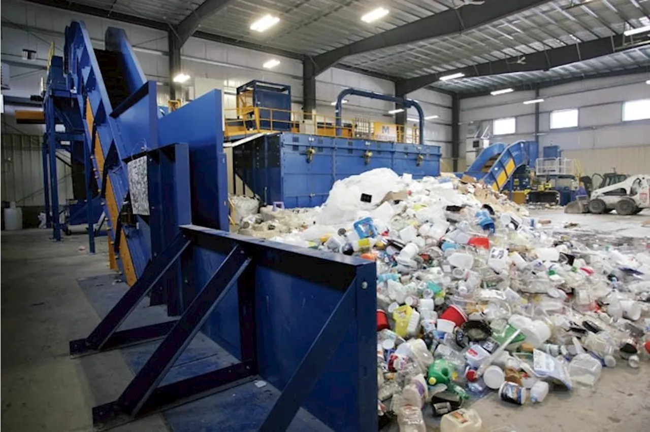 Central Okanagan recycling contaminants drop 23% with help of AI scanning