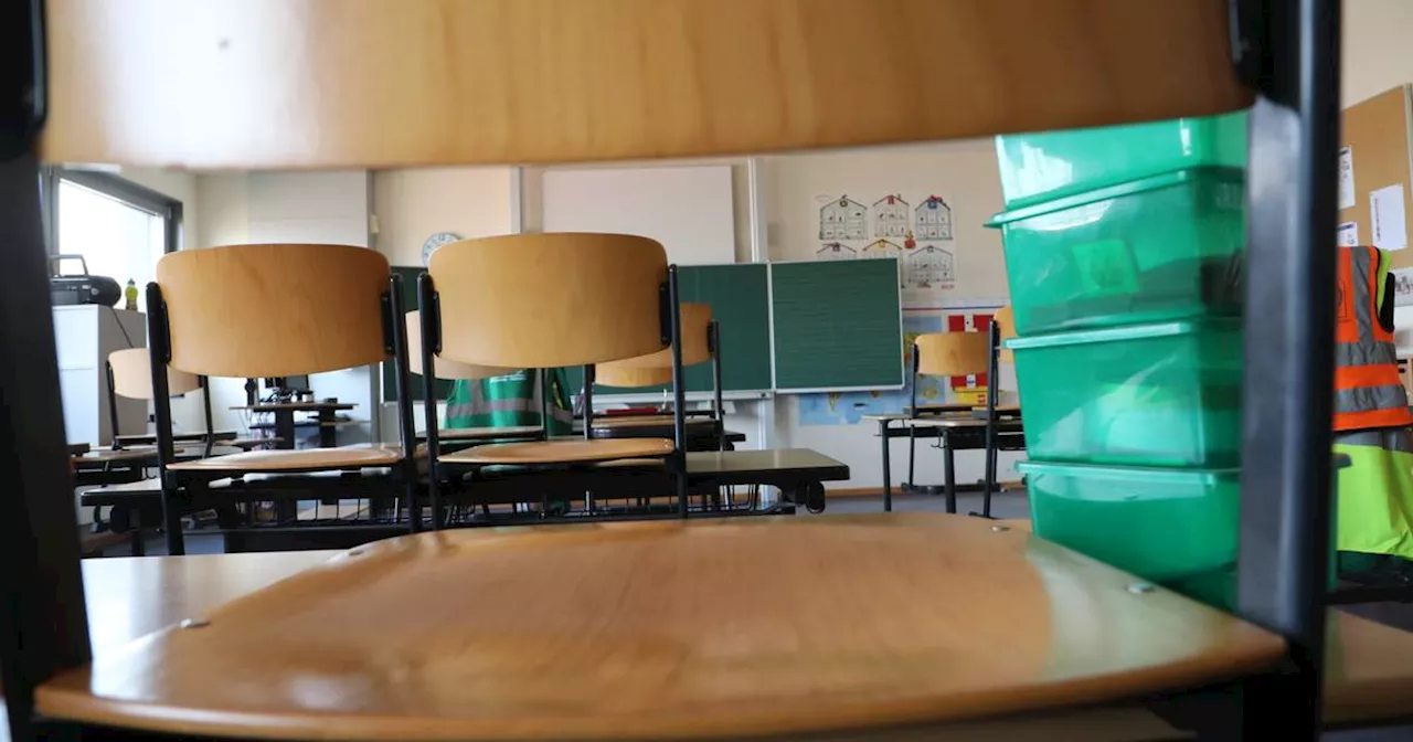 NRW: An Schulen fällt enorm viel Unterricht aus​