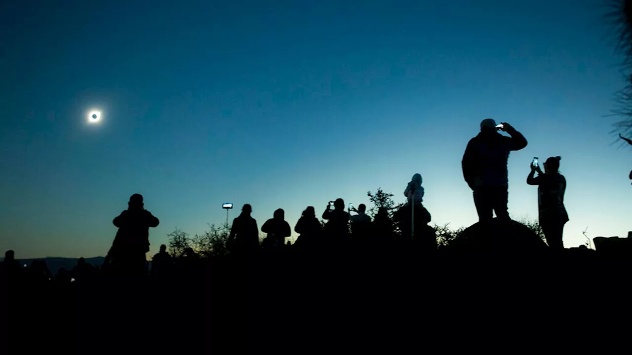 Eclipse live: Watch rare total eclipse across Mexico, US and Canada - as UK to get partial eclipse