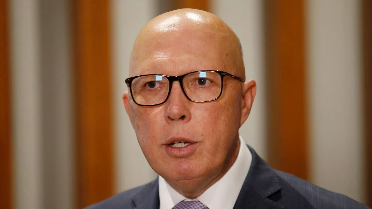 ‘Shouldn’t come as any surprise’: Dutton blasts PM over arrival of asylum seekers