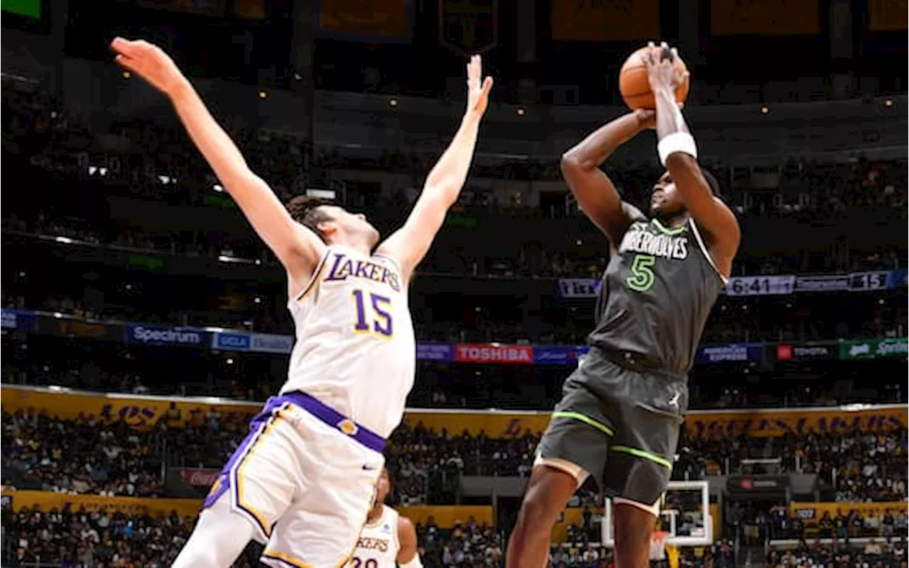 NBA, risultati della notte: Minnesota batte i Lakers e torna 1^, Brunson travolge i Bucks