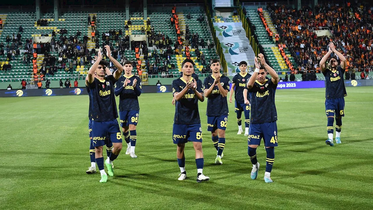 Fenerbahce verlässt Spielfeld nach einer Minute – türkischer Supercup wird zur Farce