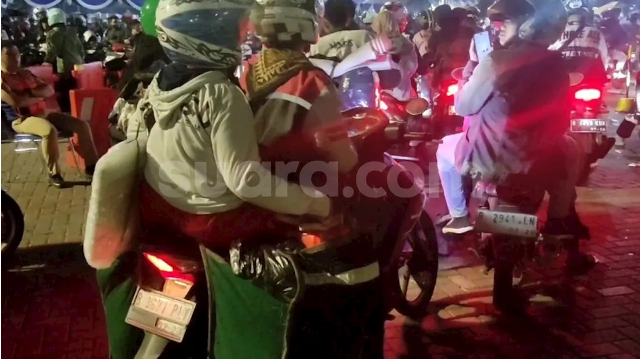 Pasutri Tangerang Mudik Pakai Motor Bawa Kue Seberat 100 Kg Demi Keluarga di Lampung