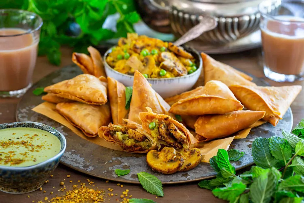 Delicious Ramadan Recipe: Mushroom and Pea Samosas