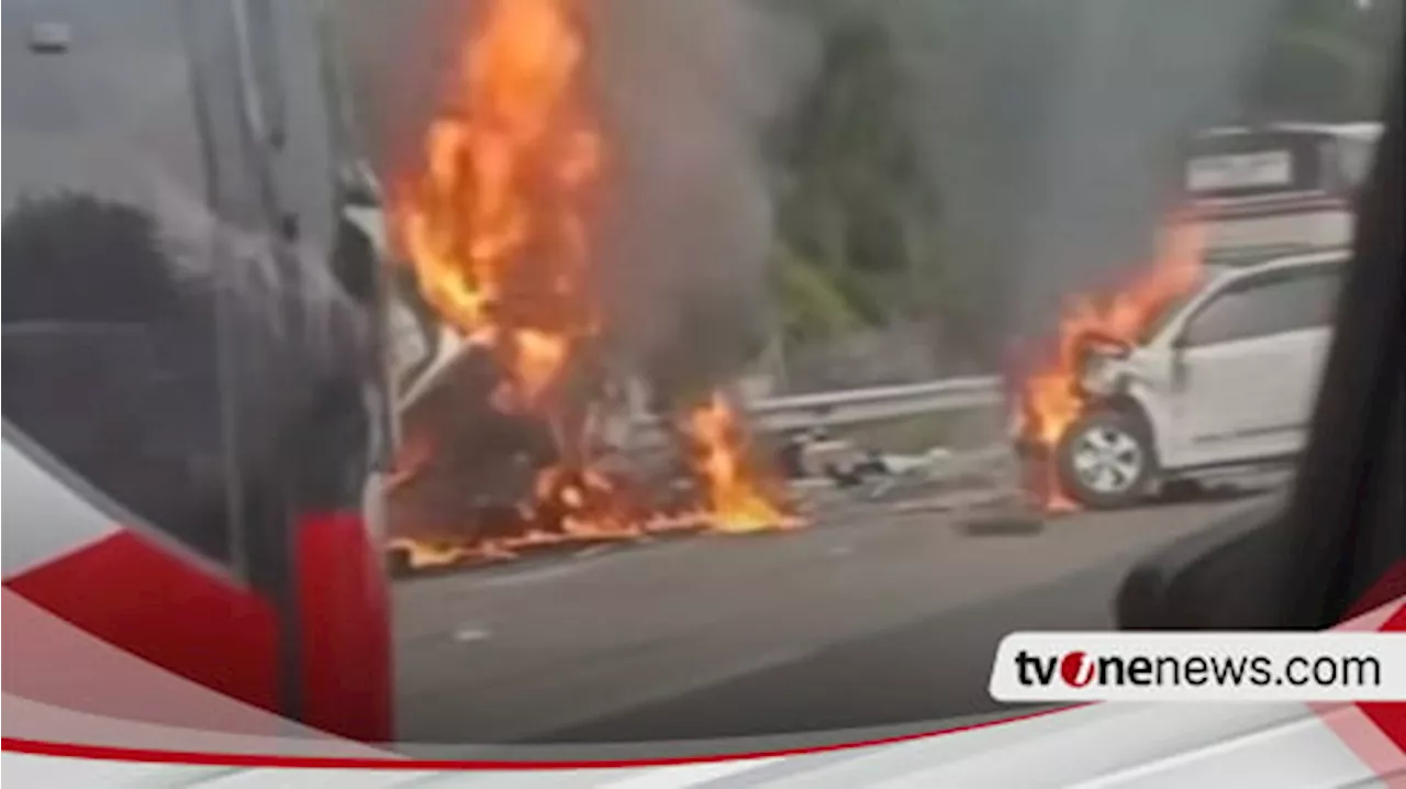 JDDC Ungkap Penyebab Mobil Terbakar Usai Alami Kecelakaan Lalu Lintas: Terdapat Segitiga Api