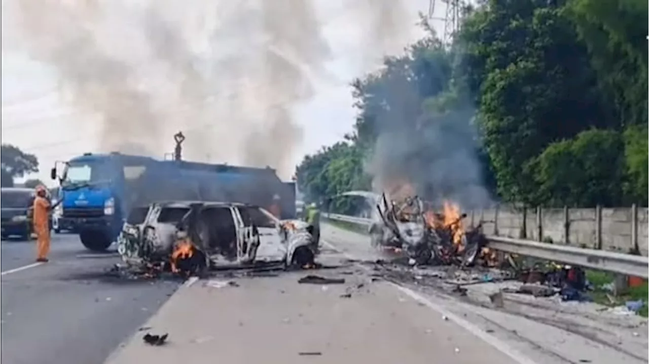 Irjen Aan Sebut Korban Tewas Kecelakaan di KM 58 Tol Cikampek dari Mobil Grand Max