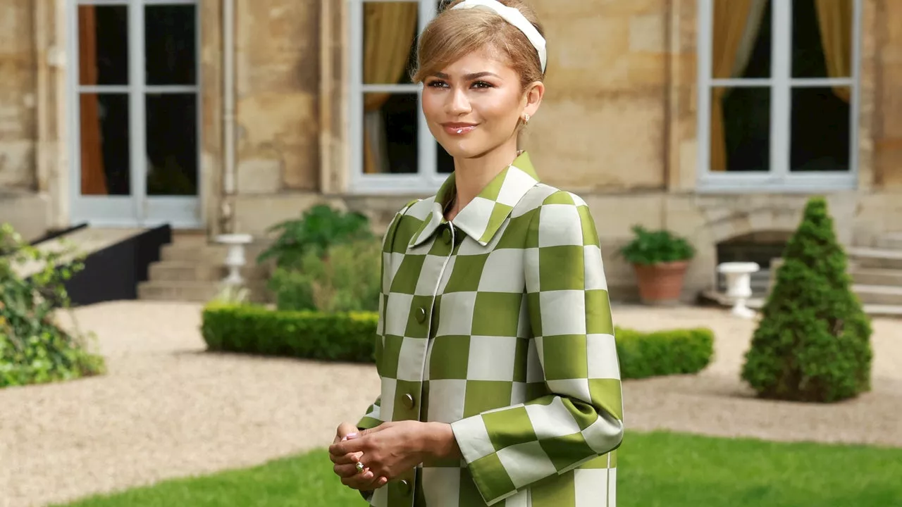 Zendaya per il tour promozionale di Challengers in Louis Vuitton