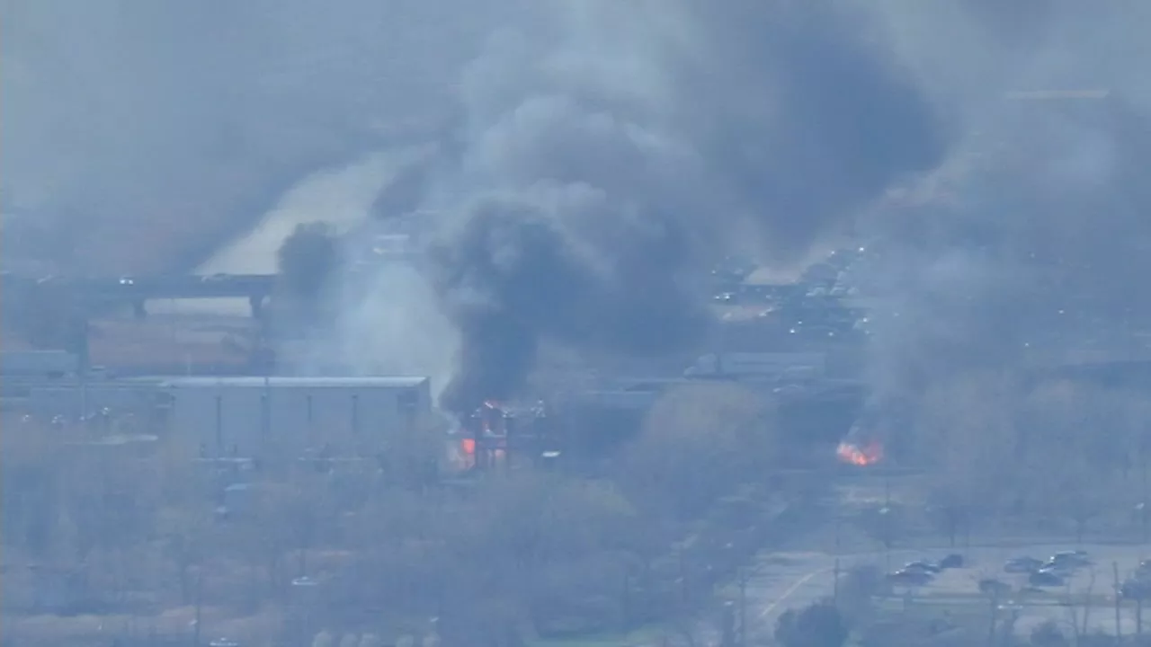 Large brush fires burning near NJ Turnpike and Newark Airport in Elizabeth