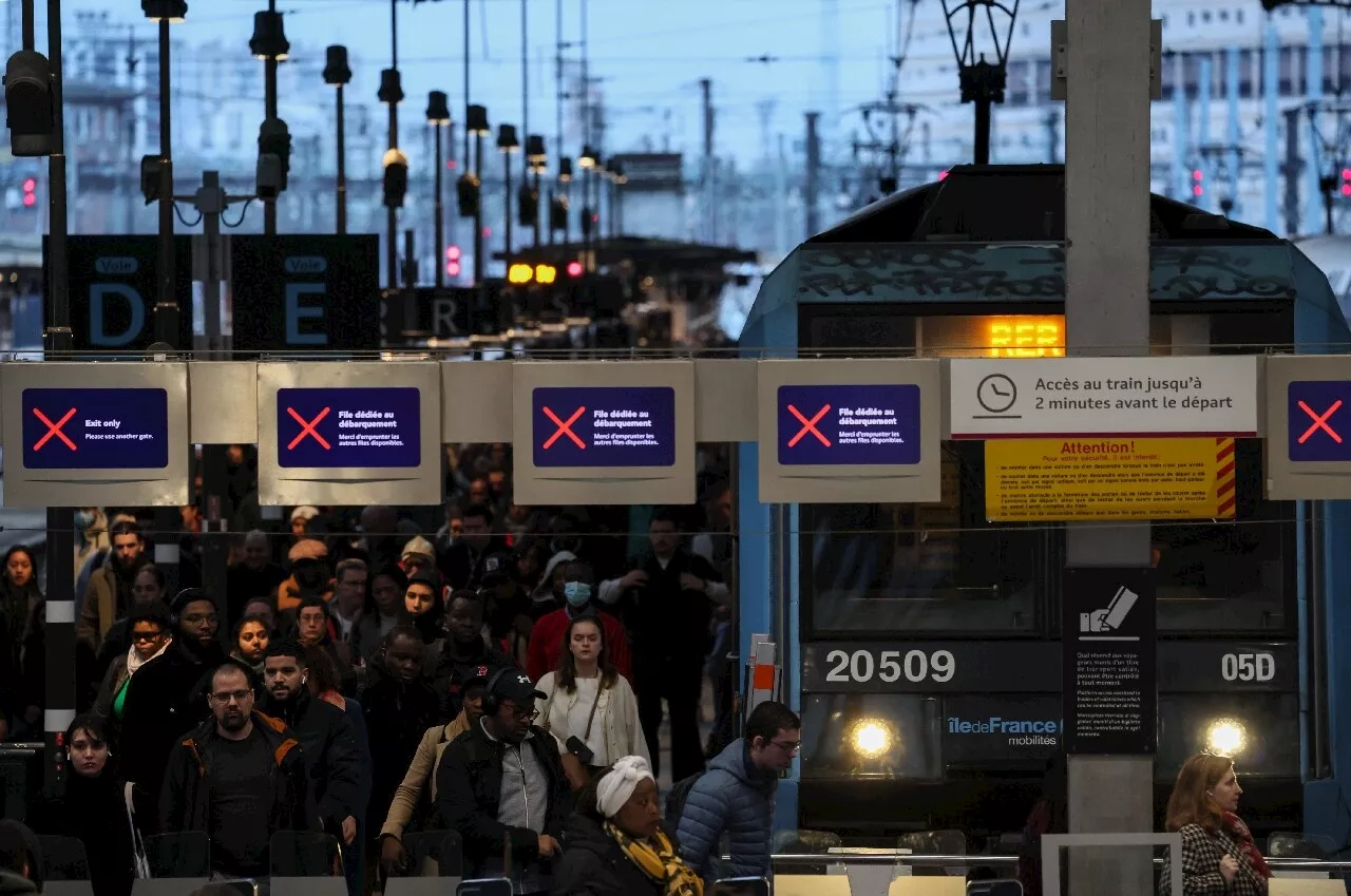 Transports : le droit de grève remis en cause au Sénat ?